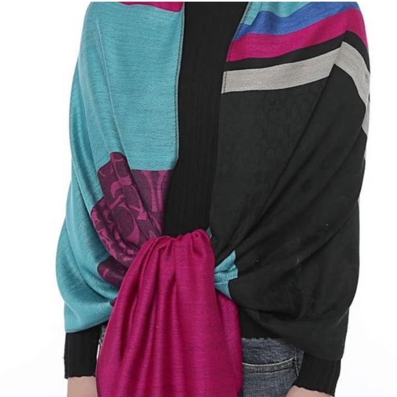 Scarf - Picture 1 of 1